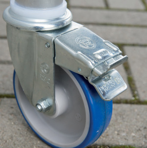 1_compact_kolko.jpg